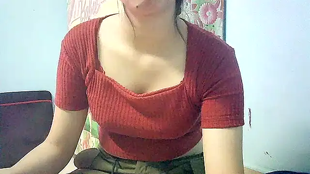 lovelydesi21 online show from 11, 2, 2025