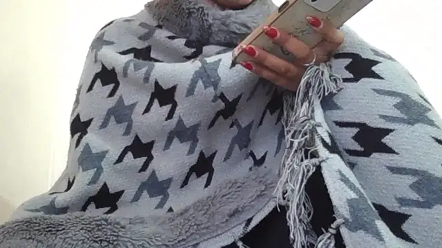 lovelydesi21 online show from 8, 1, 2026