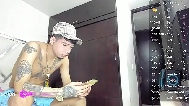 Snapshot of zack_isaac777 chatting on 20, 12, 2024 zack isaac777 online show from 20, 12, 2024