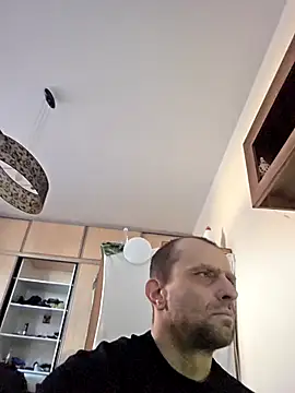 Roman0798 online show from 18, 12, 2025