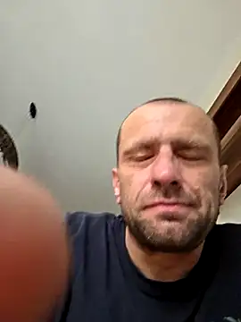 Snapshot of Roman0798 chatting on 18, 9, 2025 Roman0798 online show from 18, 9, 2025