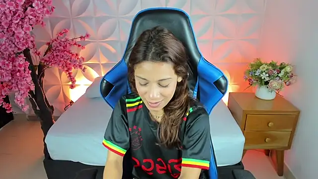 cora 22 online show from 20, 2, 2025