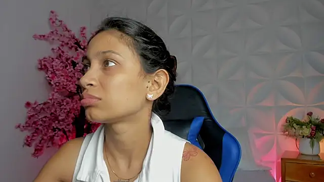 cora 22 online show from 10, 4, 2026