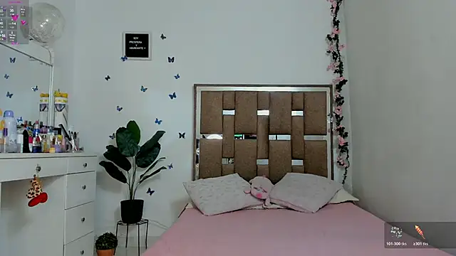 kendall-ewers online show from 5, 4, 2026