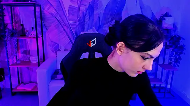 EmilyWilden online show from 8, 12, 2024