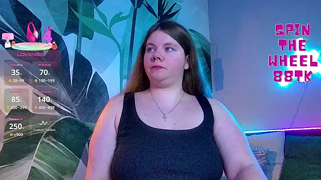 RubyValen online show from 10, 10, 2025