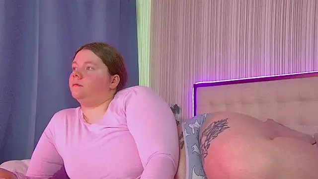 Snapshot of RubyValen chatting on 10, 6, 2026 RubyValen online show from 10, 6, 2026