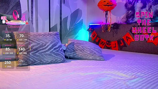 RubyValen online show from 1, 11, 2025