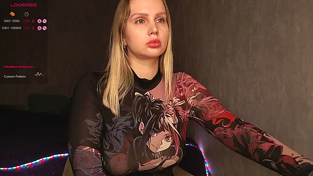 Snapshot of nutcrew chatting on 9, 11, 2025 nutcrew online show from 9, 11, 2025