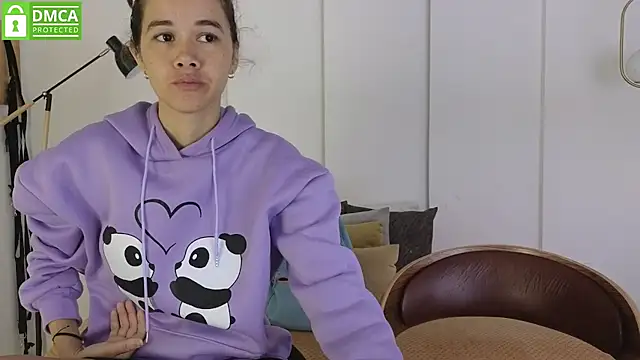 sexychanell 18 online show from 25, 3, 2026