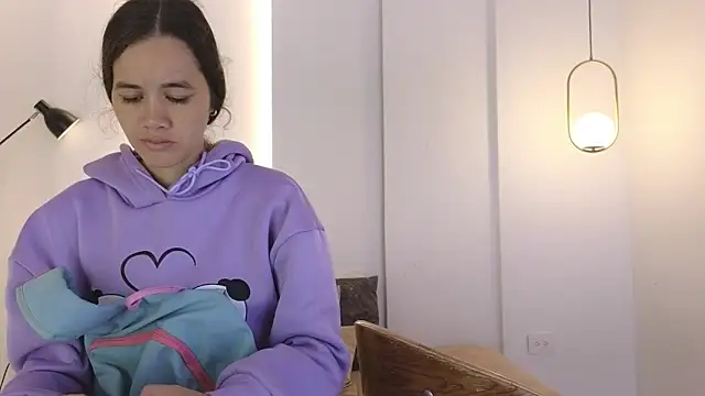 sexychanell 18 online show from 9, 4, 2026