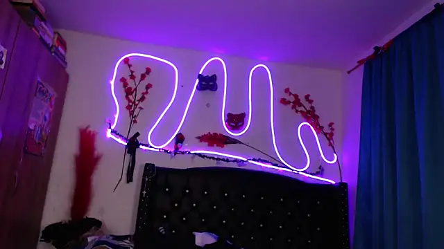 pussytight pervert online show from 31, 1, 2025