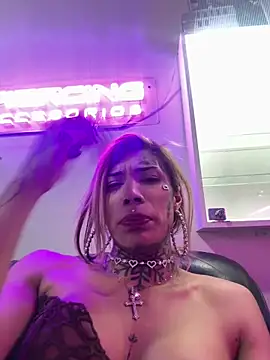 caroline cossei online show from 4, 4, 2026