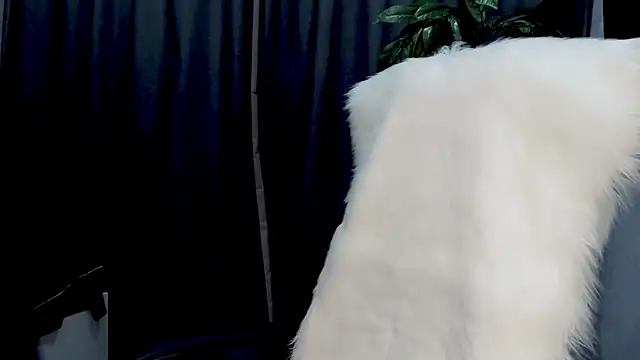 QueenOfUrKink online show from 28, 11, 2025