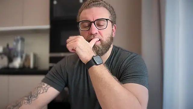 Bear bear  online show from 18, 4, 2026