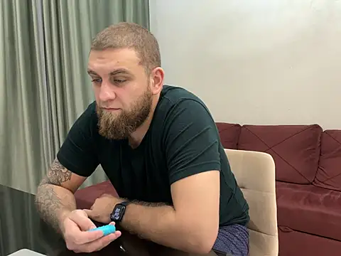 Snapshot of Bear_bear_ chatting on 7, 3, 2025 Bear bear online show from 7, 3, 2025