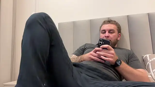 Bear bear  online show from 10, 3, 2026