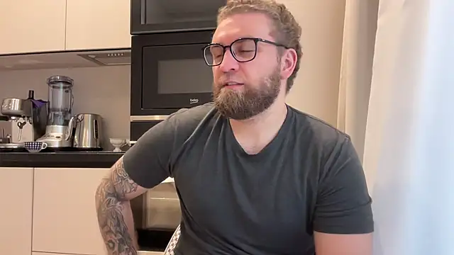 Bear bear  online show from 7, 4, 2026