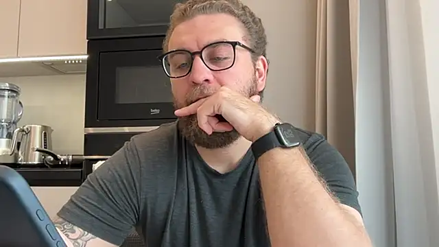 Bear bear  online show from 14, 4, 2026