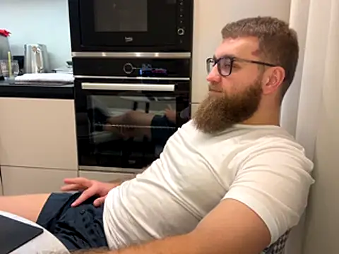 Bear bear  online show from 19, 12, 2025