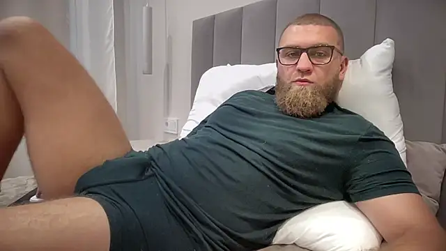 Snapshot of Bear_bear_ chatting on 2, 10, 2025 Bear bear online show from 2, 10, 2025