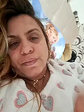 Snapshot of OliviaLewis chatting on 24, 2, 2025 OliviaLewis online show from 24, 2, 2025