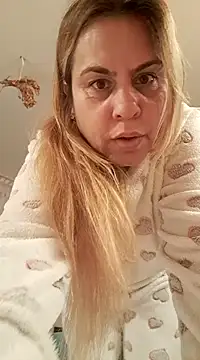 Snapshot of OliviaLewis chatting on 15, 2, 2025 OliviaLewis online show from 15, 2, 2025