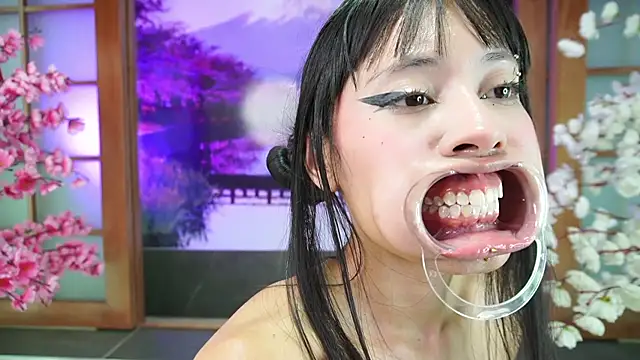 miss  maria online show from 6, 3, 2025