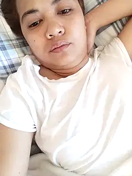 xTheLastVIRGINx online show from 15, 4, 2026