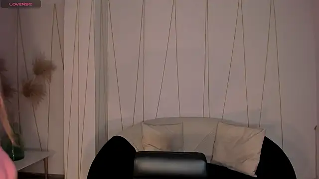 Snapshot of JuanitaClay chatting on 15, 5, 2026 JuanitaClay online show from 15, 5, 2026