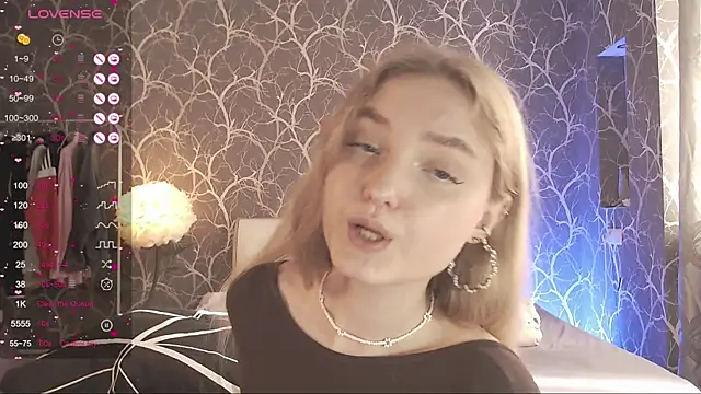 MiaMiaMeow online show from 9, 7, 2026