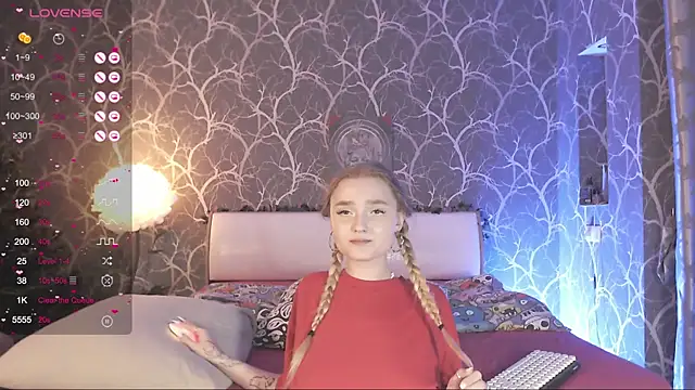 MiaMiaMeow online show from 18, 12, 2025