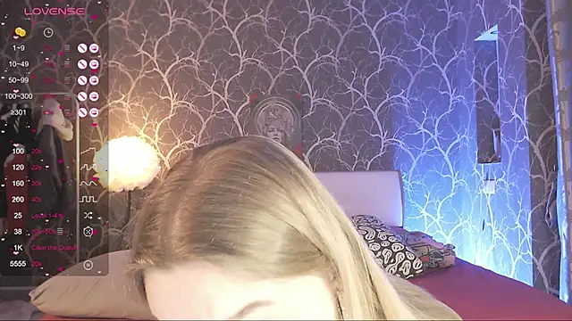 MiaMiaMeow online show from 11, 3, 2026