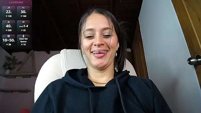  juliana rios online show from 7, 2, 2025