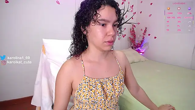 Karolina 1 online show from 7, 11, 2025