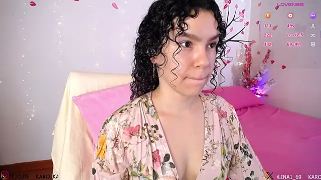 Karolina 1 online show from 20, 4, 2026