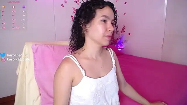 Karolina 1 online show from 21, 10, 2025