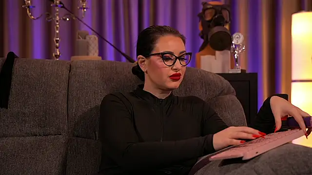 kelly kent online show from 4, 2, 2025