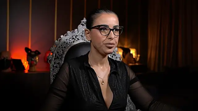 Snapshot of kelly_kent chatting on 27, 6, 2026 kelly kent online show from 27, 6, 2026