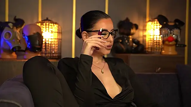 Snapshot of kelly_kent chatting on 25, 4, 2026 kelly kent online show from 25, 4, 2026