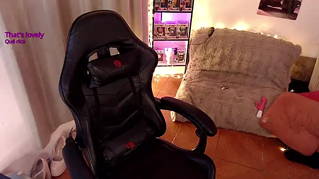 Emmy Ruiz online show from 16, 2, 2026