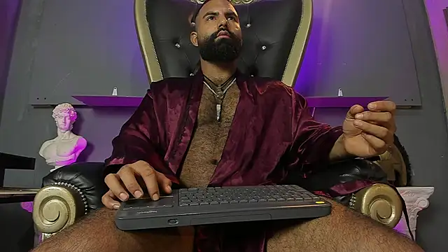 Snapshot of BeardAndrew chatting on 5, 5, 2026 BeardAndrew online show from 5, 5, 2026