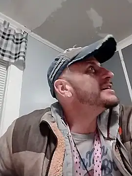 Snapshot of ShaneJames11 chatting on 3, 12, 2024 ShaneJames11 online show from 3, 12, 2024