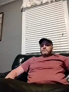 Snapshot of ShaneJames11 chatting on 2, 12, 2025 ShaneJames11 online show from 2, 12, 2025