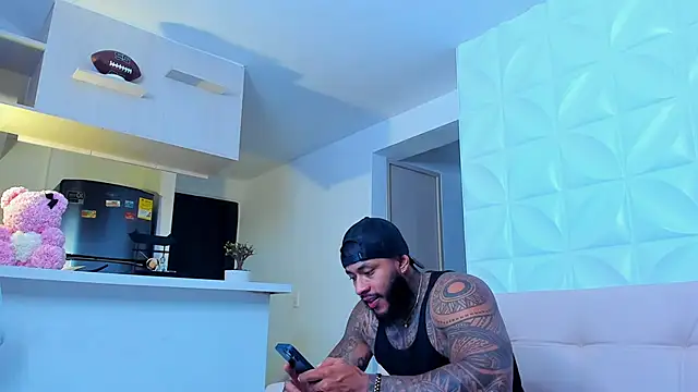 muscle man16 online show from 13, 3, 2025