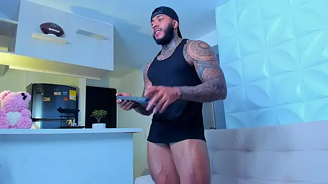 muscle man16 online show from 14, 2, 2025