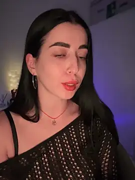 Snapshot of Emylia chatting on 8, 12, 2024 Emylia online show from 8, 12, 2024