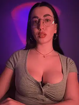 Snapshot of Emylia chatting on 20, 2, 2025 Emylia online show from 20, 2, 2025