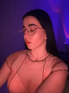 Snapshot of Emylia chatting on 16, 2, 2025 Emylia online show from 16, 2, 2025