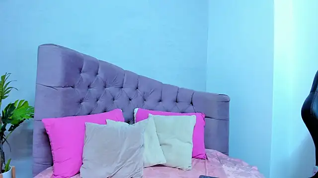 Gretta Queen online show from 9, 2, 2026